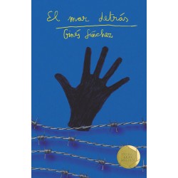 El mar detrás