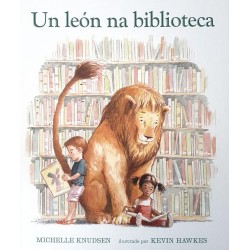Un león na biblioteca