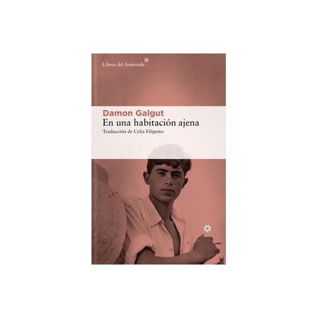 En una habitación ajena