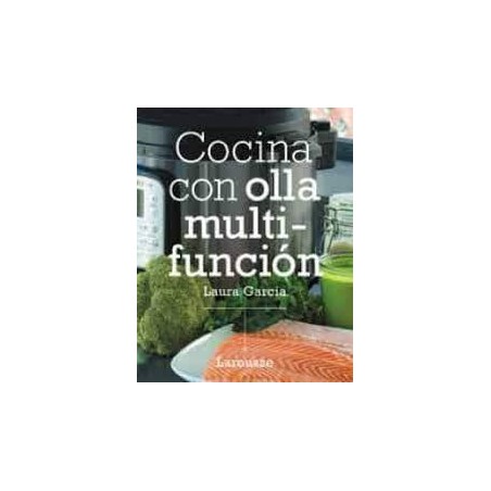 Cocina con una olla multifunción